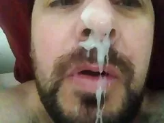 A novilha rompeu com o porno brasileiro comendo a prima marido e se entregou aos negros para relaxar