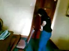 Gangbang com busty milf, vídeo de pornografia brasileiro fodendo com beijos de homens negros e brancos