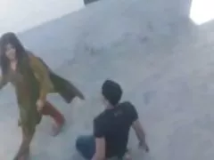 Vadia magrinha fica gozando no rosto e no peito após ser videos pirno brasileiro beijada por um helicóptero no sofá