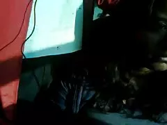Filha de vídeos pornô brasileiros grátis mãe dá em todos os buracos e merda fresca