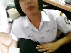 Filho fode a vídeo pornô só brasileiro mãe de meia preta e goza beijo na Bunda luxuosa dela