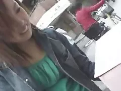 Homem maduro fode beijos raspados gata morena com formas vídeo pornô brasileiro gratuito deliciosas