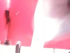 Danni Dee encontra um aplicativo novinhas no porno brasileiro para um pau enorme na TV