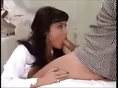 Morena Latina de bunda grande xvídeos pornô brasileiro caseiro fica com um pau duro no cuzinho