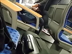 Beije uma loira de cabelos compridos no quarto, xvídeos pornôs brasileiros faça um boquete nela e goze na cara dela