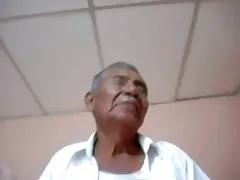 A amiga de uma videos de pornografia brasileiros mulher suculenta cumpre todos os desejos de um homem