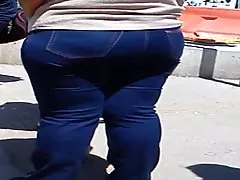 Um jovem negro aproximou-se da namorada vídeo pornô brasileiro novinha e beijou a mãe dela