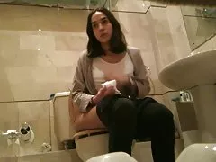 Loira linda filme porno brasileiro amador de bunda grande dá bonk no cuzinho com um membro lindo
